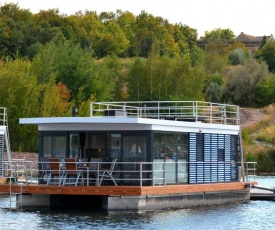 Hausboot No. 5 "Treibholz"